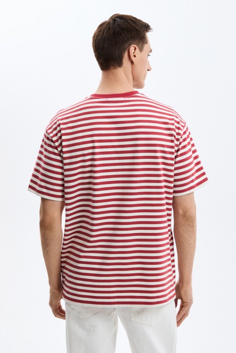 футболка в полоску по цене 2000 руб вид справа