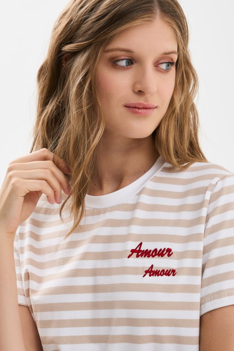 футболка в полоску от бренда снежная королева вид слева