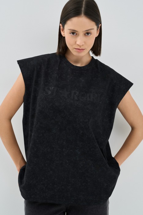 футболка от бренда снежная королева вид слева