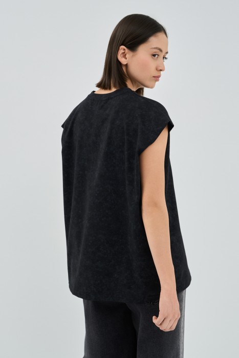 футболка по цене 1040 руб вид справа