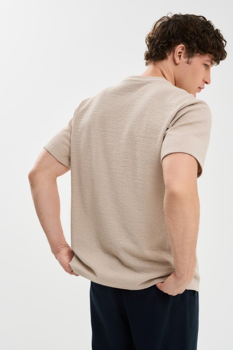 футболка по цене 1130 руб вид справа