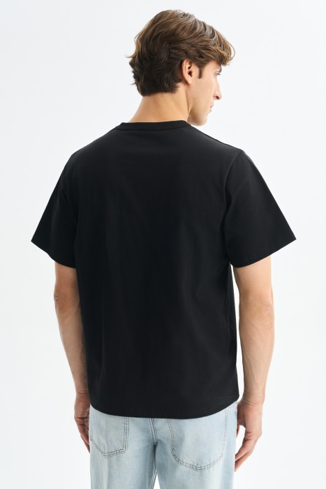 футболка по цене 720 руб вид справа