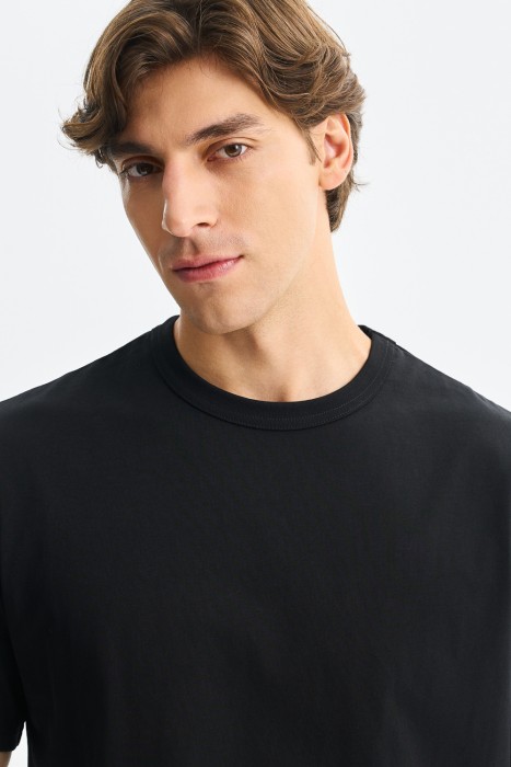 футболка из россии вид сбоку