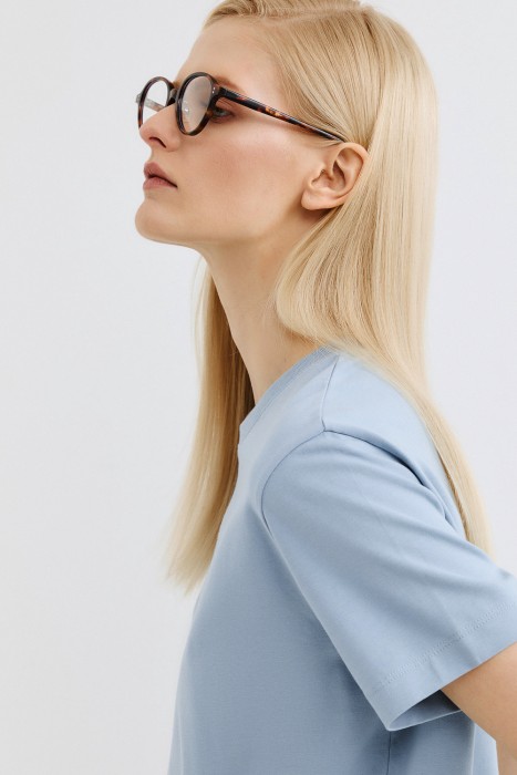 футболка по цене 1000 руб вид справа