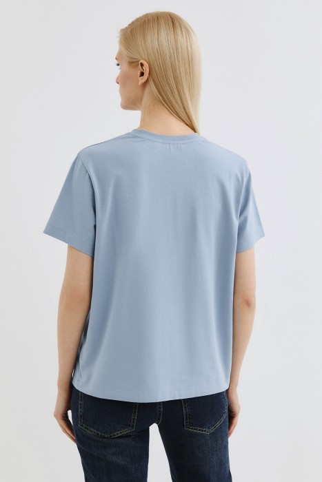 футболка из россии вид сбоку