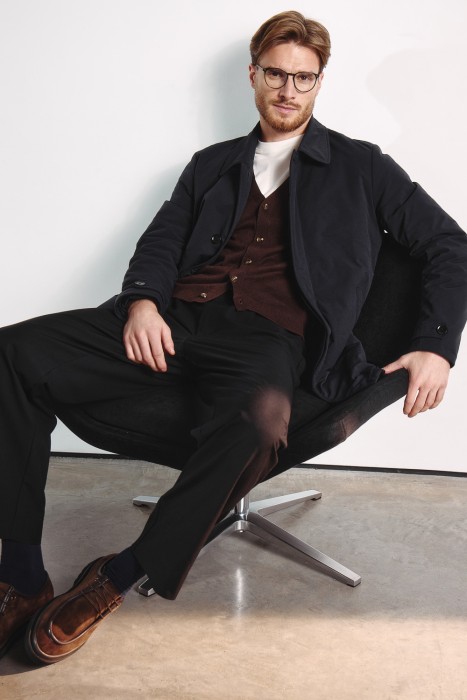 футболка от бренда снежная королева вид слева