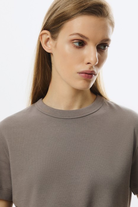 футболка из россии вид сбоку