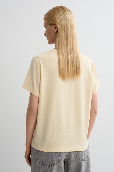 футболка по цене 1000 руб вид справа