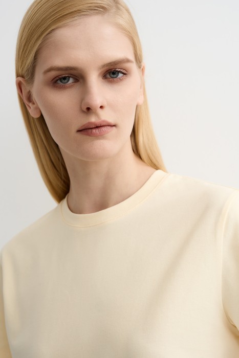 футболка из россии вид сбоку