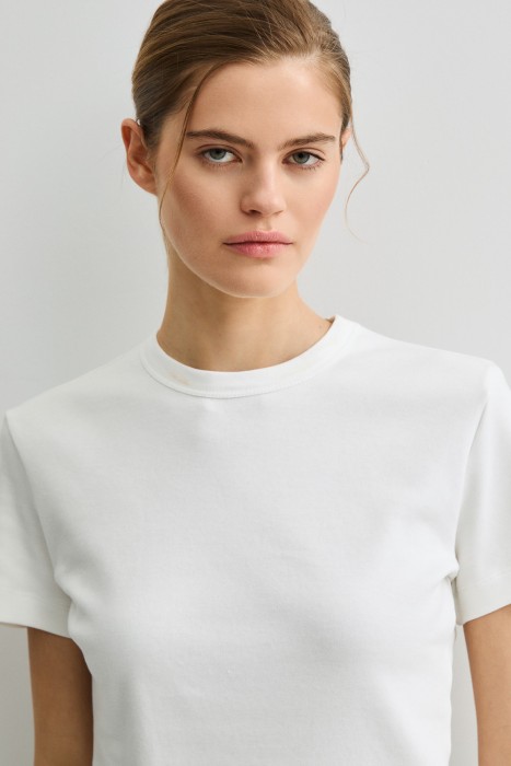 футболка из россии вид сбоку