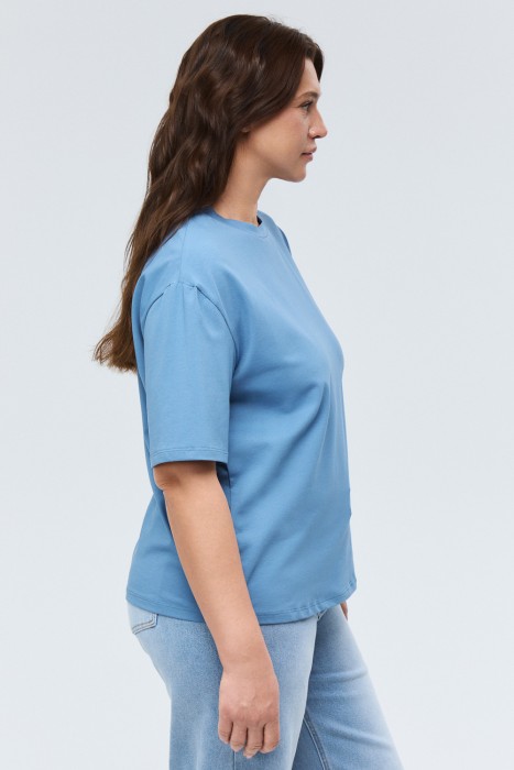 футболка из россии вид сбоку