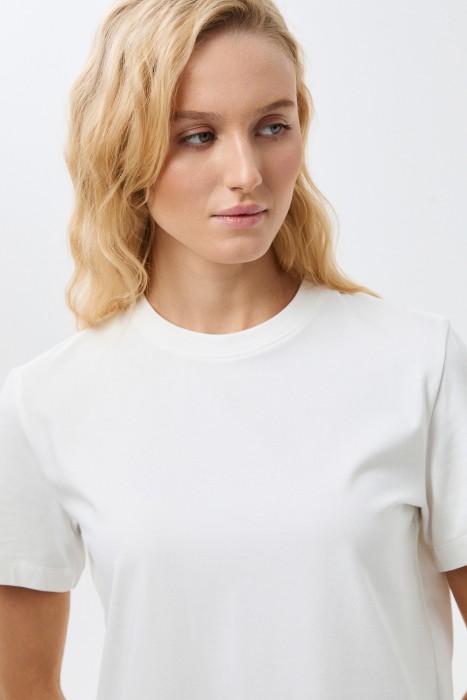 футболка из россии вид сбоку