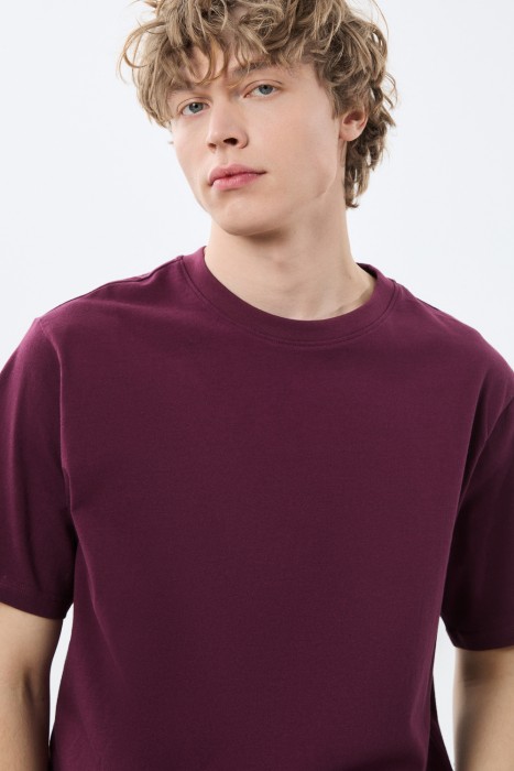 футболка из россии вид сбоку