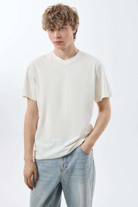 футболка от бренда снежная королева вид слева