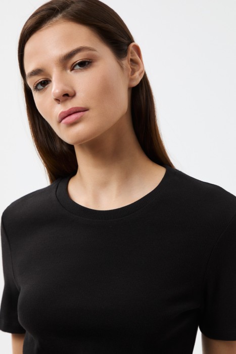 футболка из россии вид сбоку