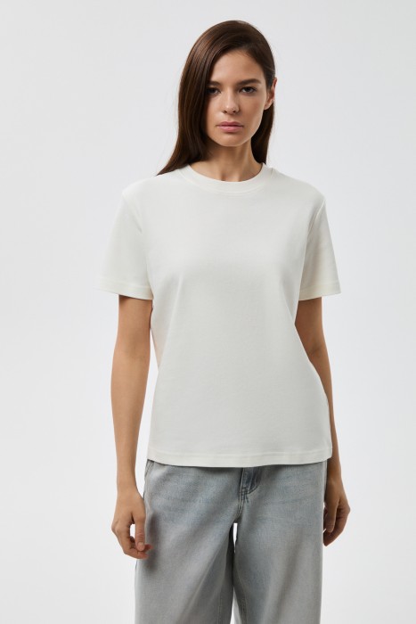 футболка от бренда снежная королева вид слева