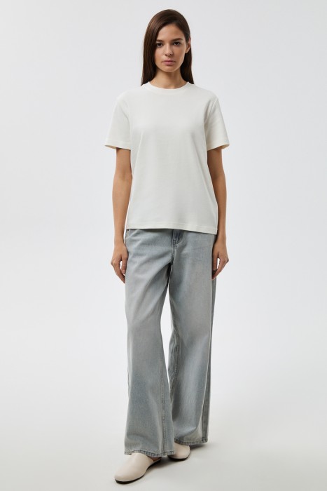 футболка из россии вид сбоку