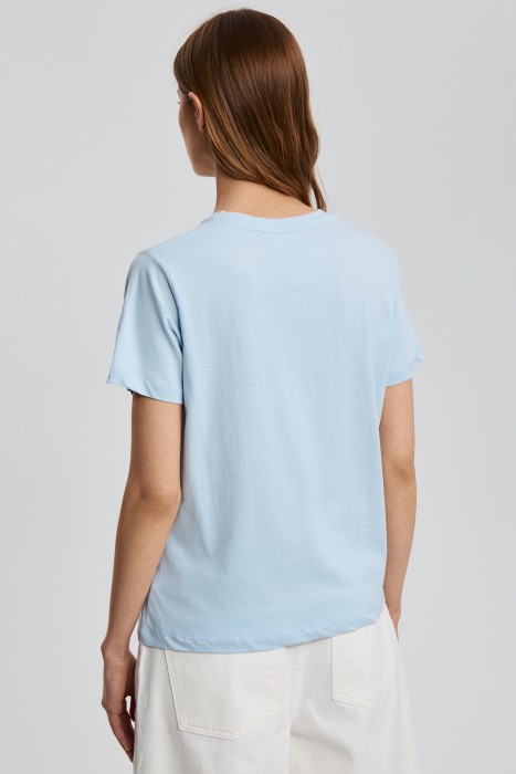 футболка по цене 1330 руб вид справа