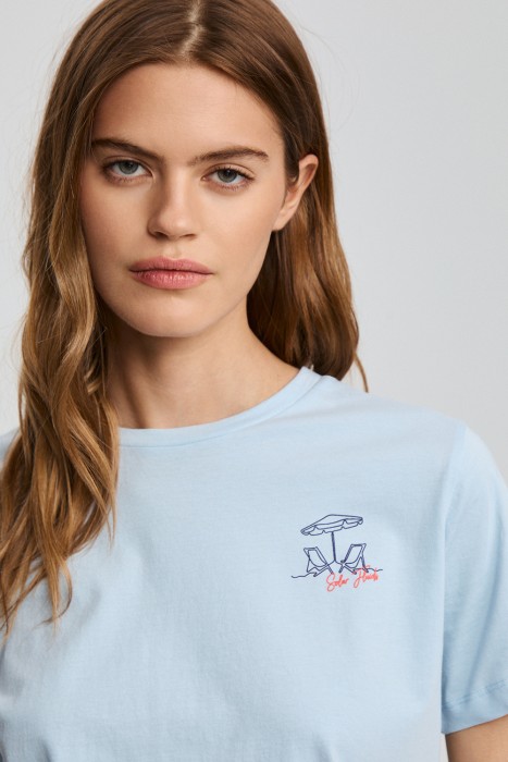 футболка из россии вид сбоку