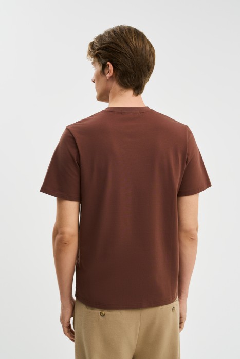 футболка по цене 590 руб вид справа