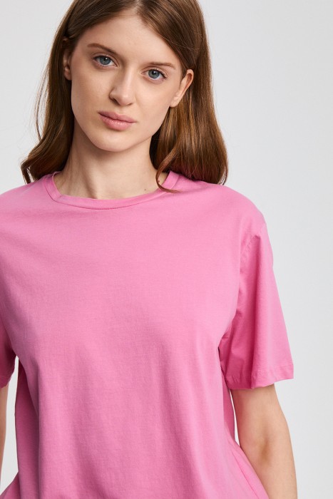 футболка из россии вид сбоку