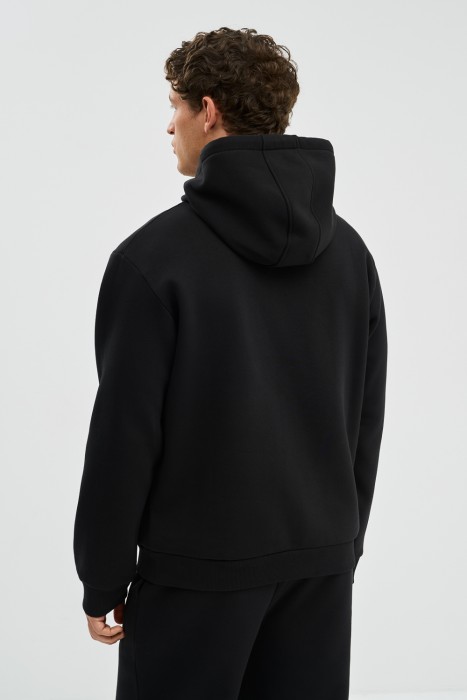 худи с капюшоном по цене 2030 руб вид справа