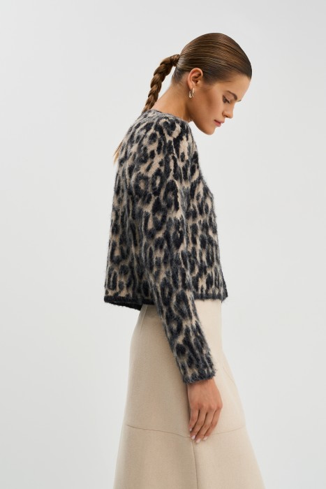 кардиган с анималистичным принтом из россии вид сбоку