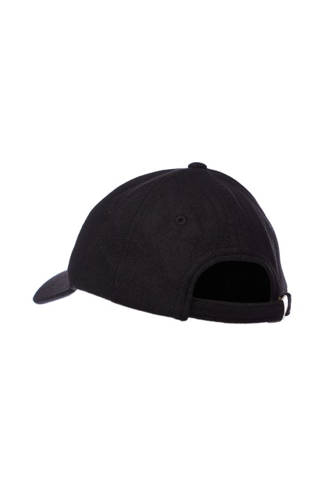 кепка от бренда снежная королева вид слева