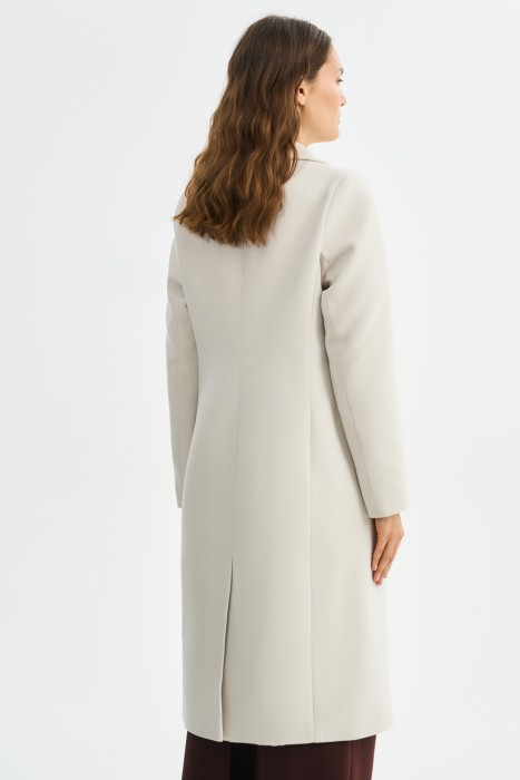 классическое пальто из россии вид сбоку