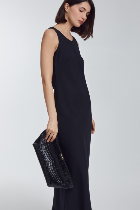 клатч из натуральной кожи с тиснением из россии вид сбоку