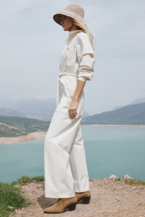 комбинезон из хлопка от бренда снежная королева вид слева