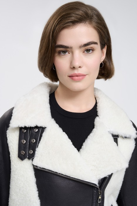 комбинированная дубленка из овчины из россии вид сбоку