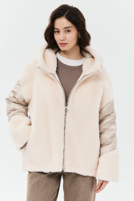 комбинированная куртка из овечьей шерсти из россии вид сбоку
