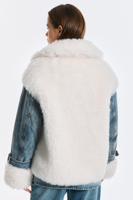 комбинированная куртка из шерсти из россии вид сбоку