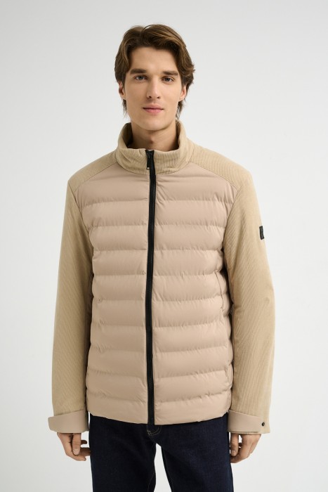 комбинированная куртка от бренда снежная королева вид слева