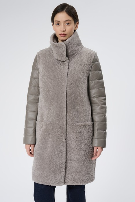 комбинированная шуба из овчины от бренда снежная королева вид слева