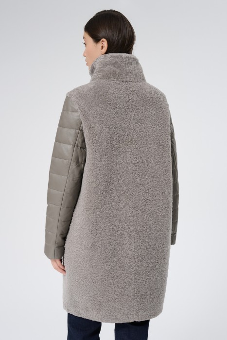 комбинированная шуба из овчины по цене 24470 руб вид справа