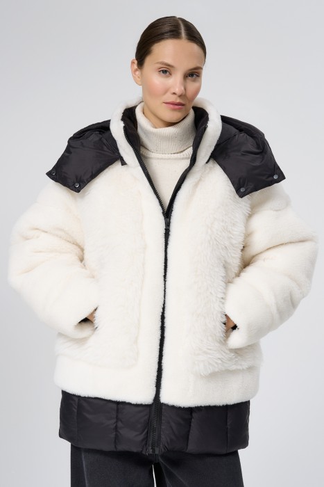 комбинированная шуба из овечьей шерсти от бренда снежная королева вид слева