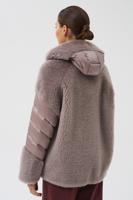 комбинированная шуба из овечьей шерсти по цене 10600 руб вид справа