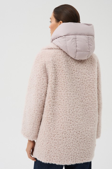 комбинированная шуба из шерсти с капюшоном из россии вид сбоку