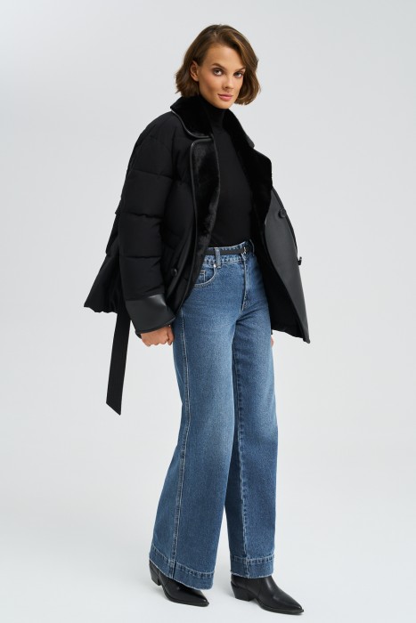 комбинированная зимняя куртка с поясом от бренда снежная королева вид слева