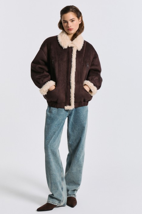 комбинированный бомбер из шерсти от бренда снежная королева вид слева