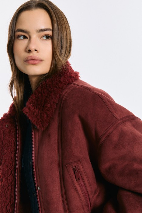 комбинированный бомбер из шерсти от бренда снежная королева вид слева