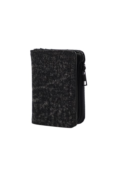 кошелек из денима от бренда снежная королева вид слева