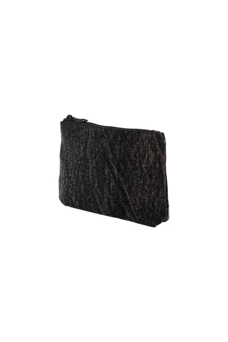 косметичка из денима от бренда снежная королева вид слева