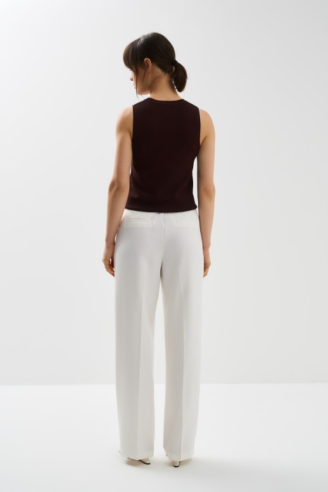 костюмные брюки из россии вид сбоку