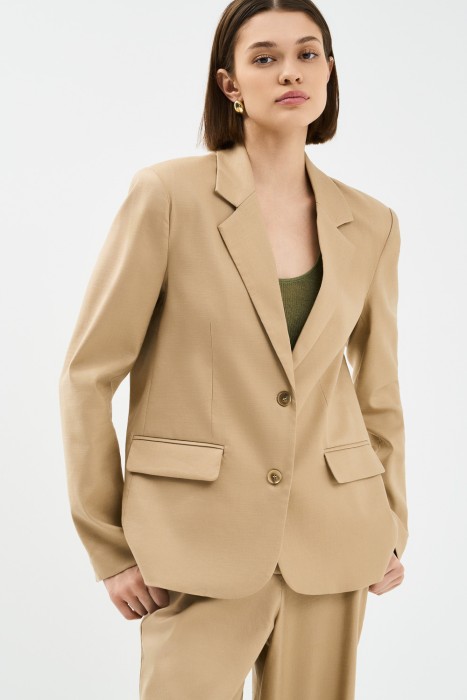 костюмный жакет от бренда снежная королева вид слева