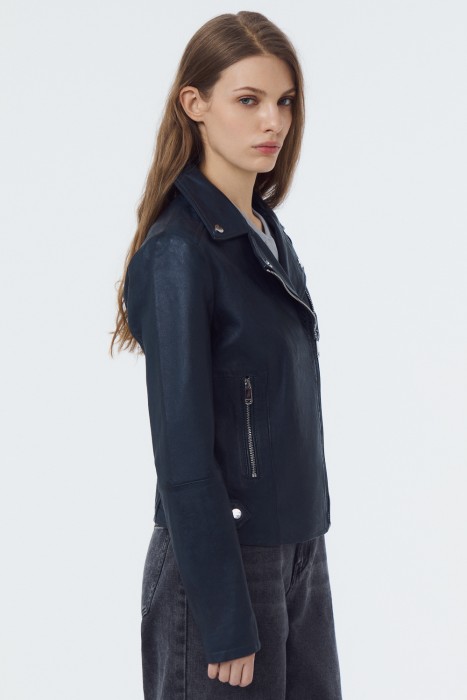 Товар с артикулом 744389003 вид сзади