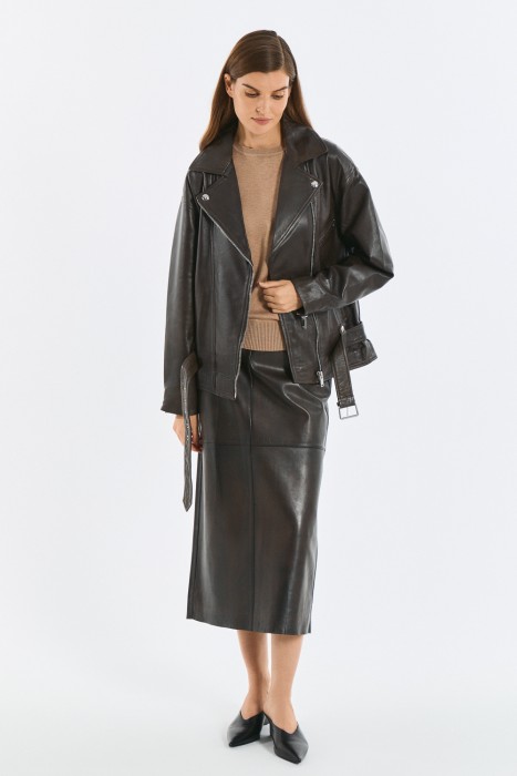 косуха из натуральной кожи от бренда снежная королева вид слева