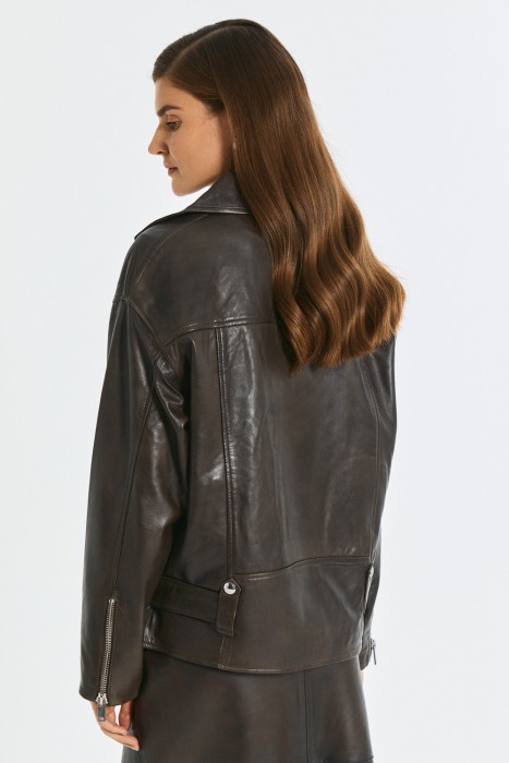 косуха из натуральной кожи по цене 11750 руб вид справа